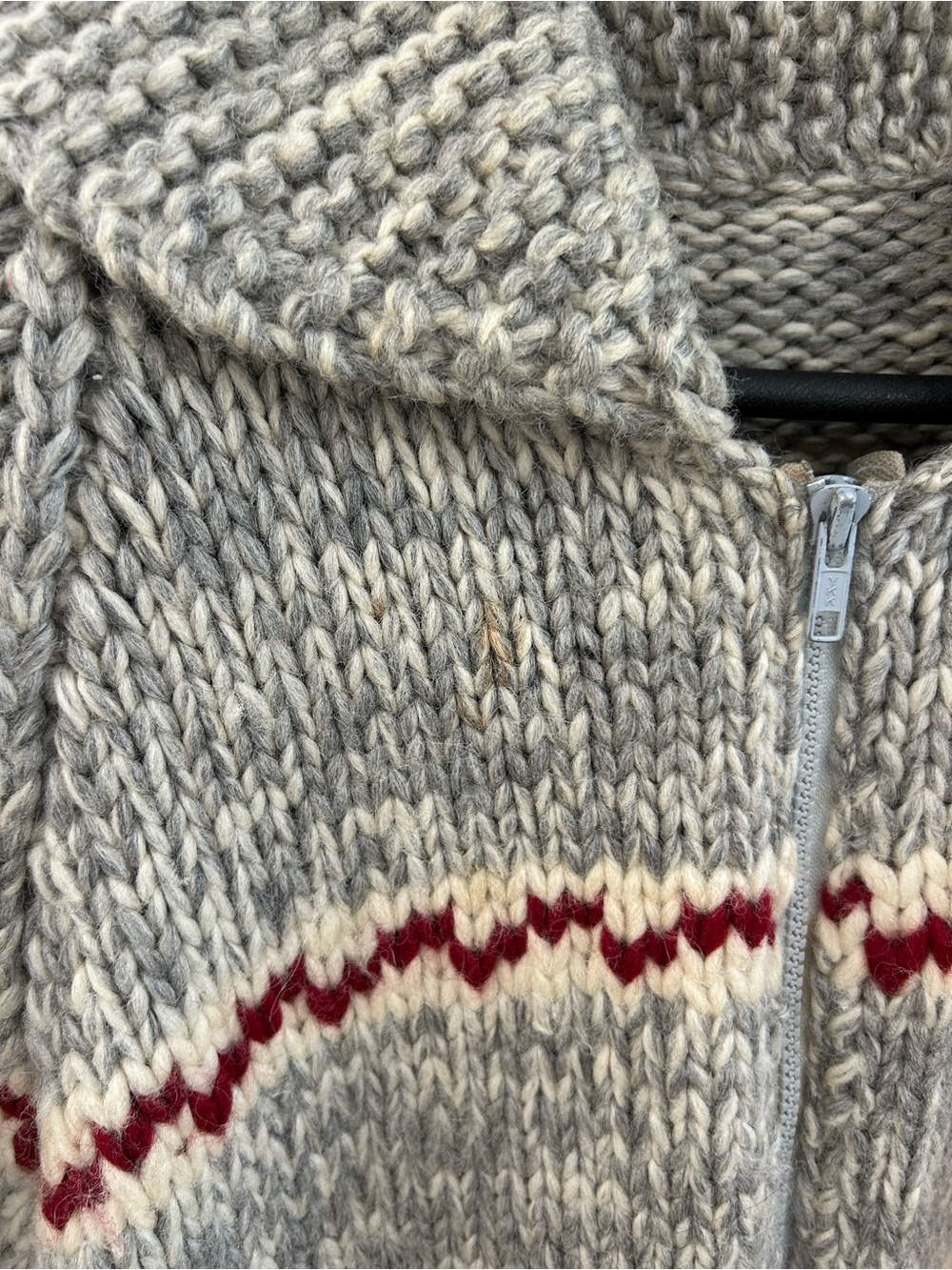 Vintage Handmade Knitted 100% Wool Chunky Zip-Up Canada Leaf Nordic Knit Sweater - Picture 11 of 14